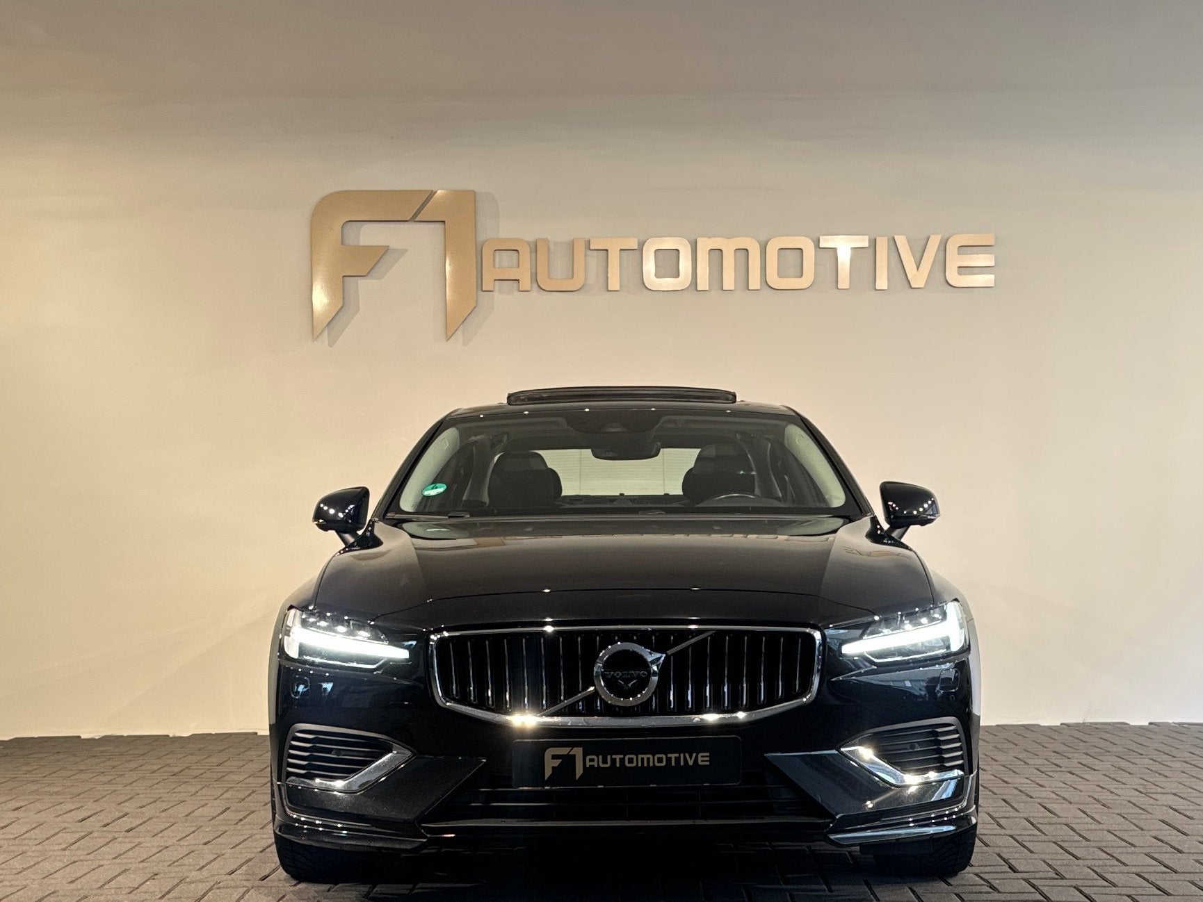 Volvo S60 2.0 Recharge T8 AWD Inscription Pano|Memory|Bowers, Auto's, Automaat, Dealer onderhouden, Gebruikt, Euro 6