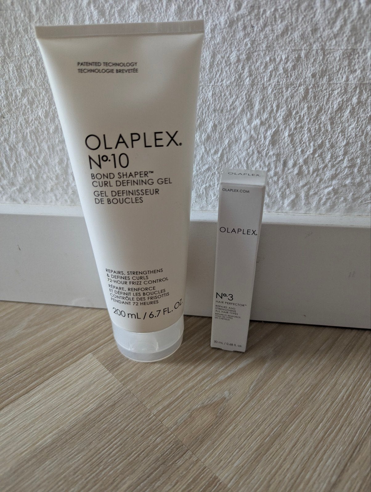 Olaplex No3 Hair Perfector Nieuw & Olaplex No10 Bond Shaper, Ophalen of Verzenden, Nieuw, Haarverzorger of -hersteller