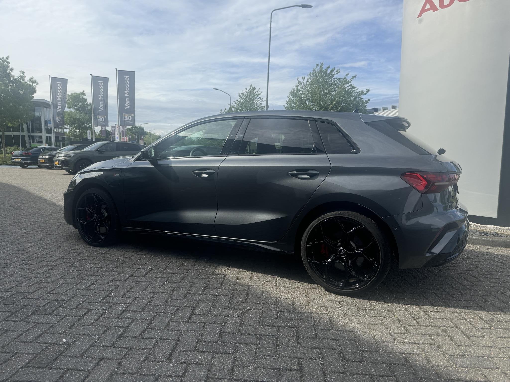 Audi A3 Sportback 45 TFSI e S edition Competition 272 PK | S, Auto's, Audi, 12 maanden, 1498 cc, 4 cilinders, 150 min