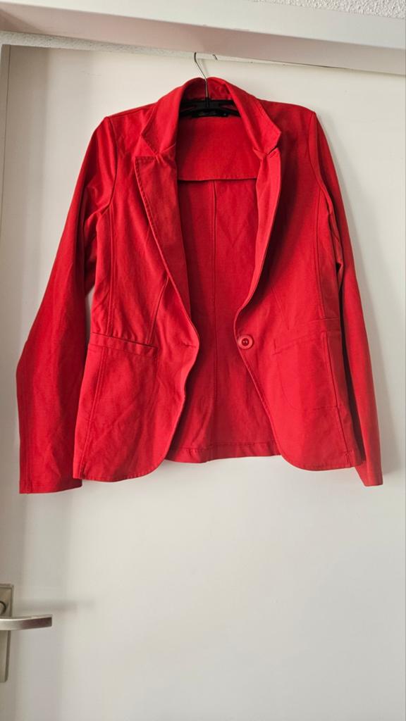 Rood Jasje, Maat 38/40 (M), Sizzling Chic, Ophalen of Verzenden, Zo goed als nieuw