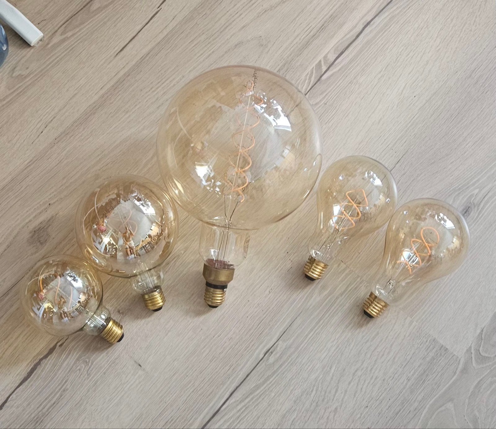filament lampen bollen led gold extra warm sfeer, Huis en Inrichting, Lampen | Losse lampen, Ophalen of Verzenden, E27 (groot)