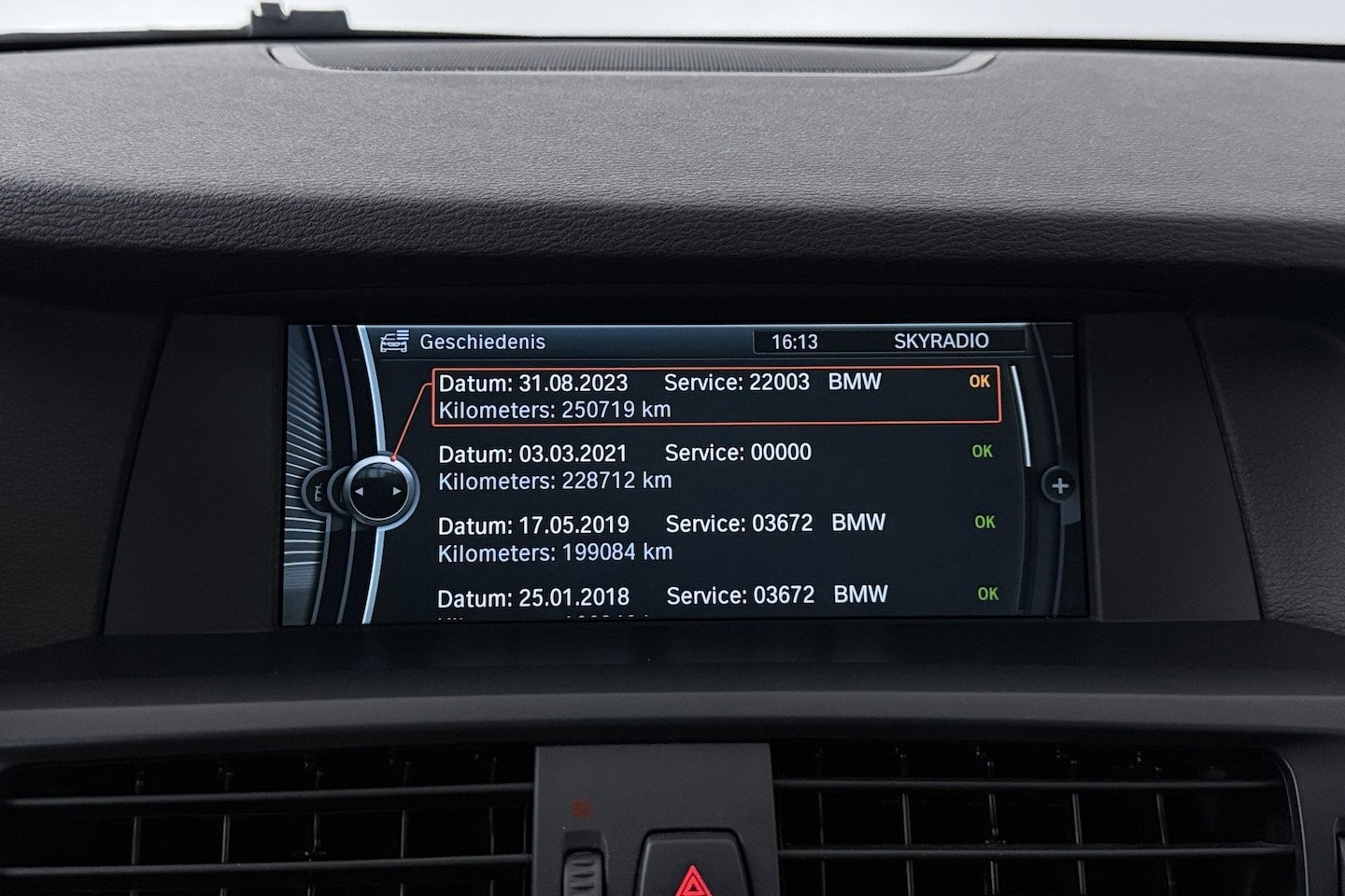 Foto 21 van BMW X3 XDrive35i High Executive (STOELVERWARMING, GROOT-NAVI