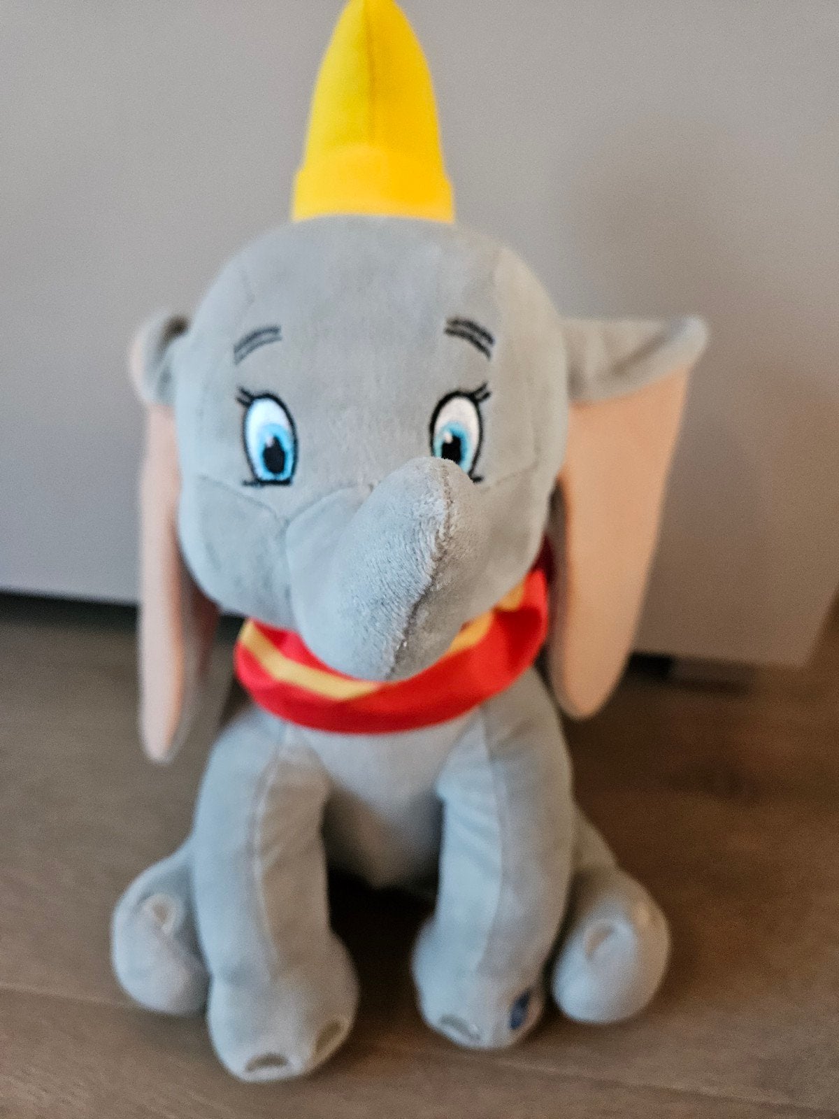 Disney Dumbo knuffel met geluid, Disney, Grijs, Ophalen of Verzenden, Zo goed als nieuw
