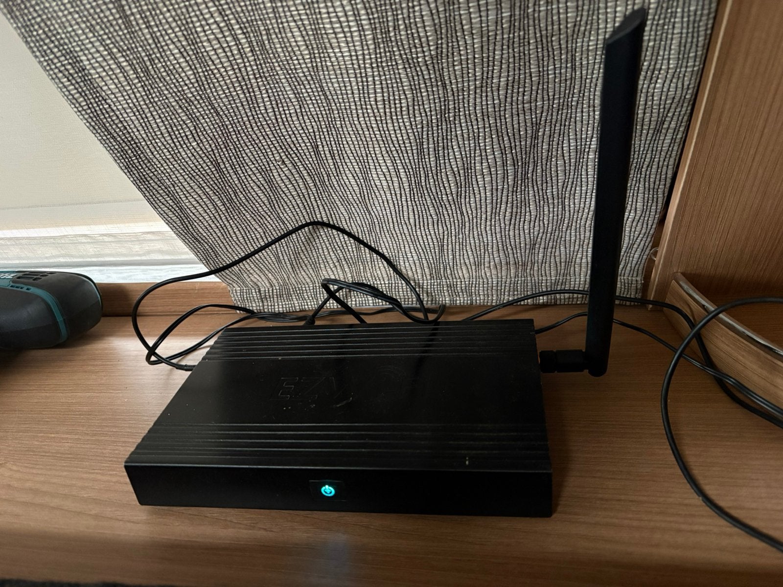 EZ wifi versterker voor op de camping en zo., Ophalen of Verzenden, Gebruikt