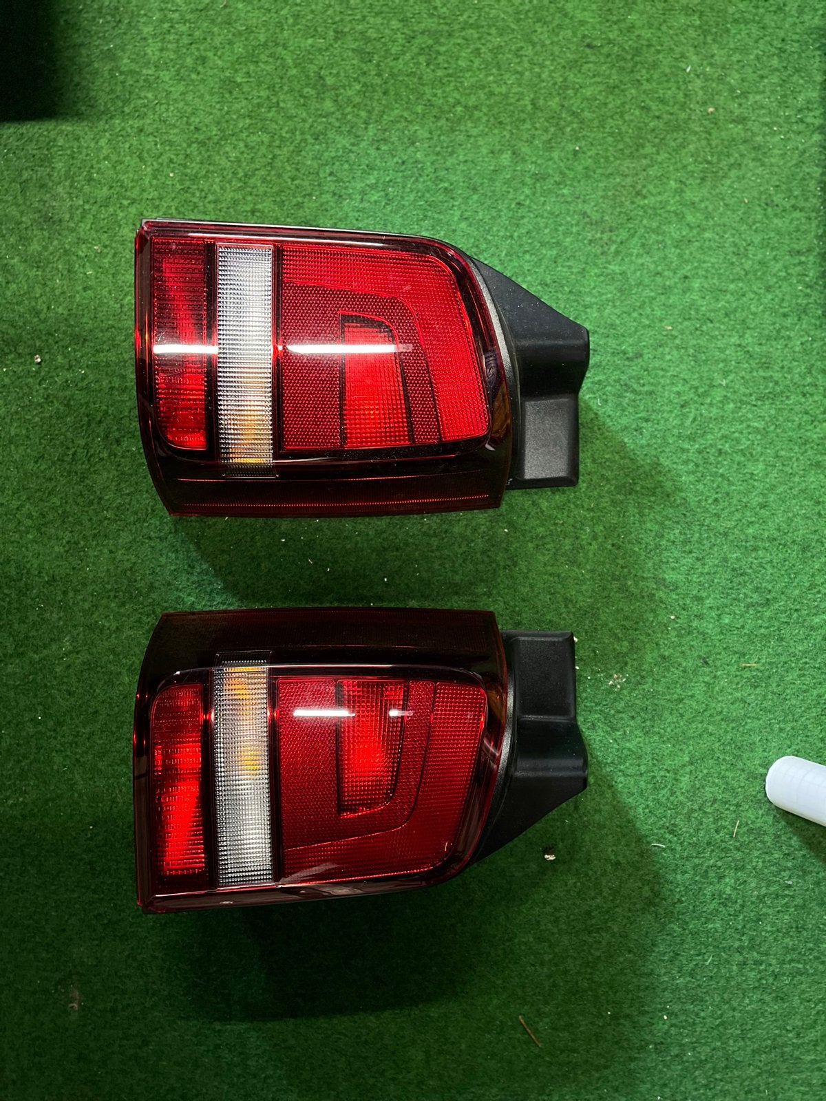 Transporter T5 Achterlichten voor achterklep (licht beschadi, Ophalen, Nieuw, Volkswagen