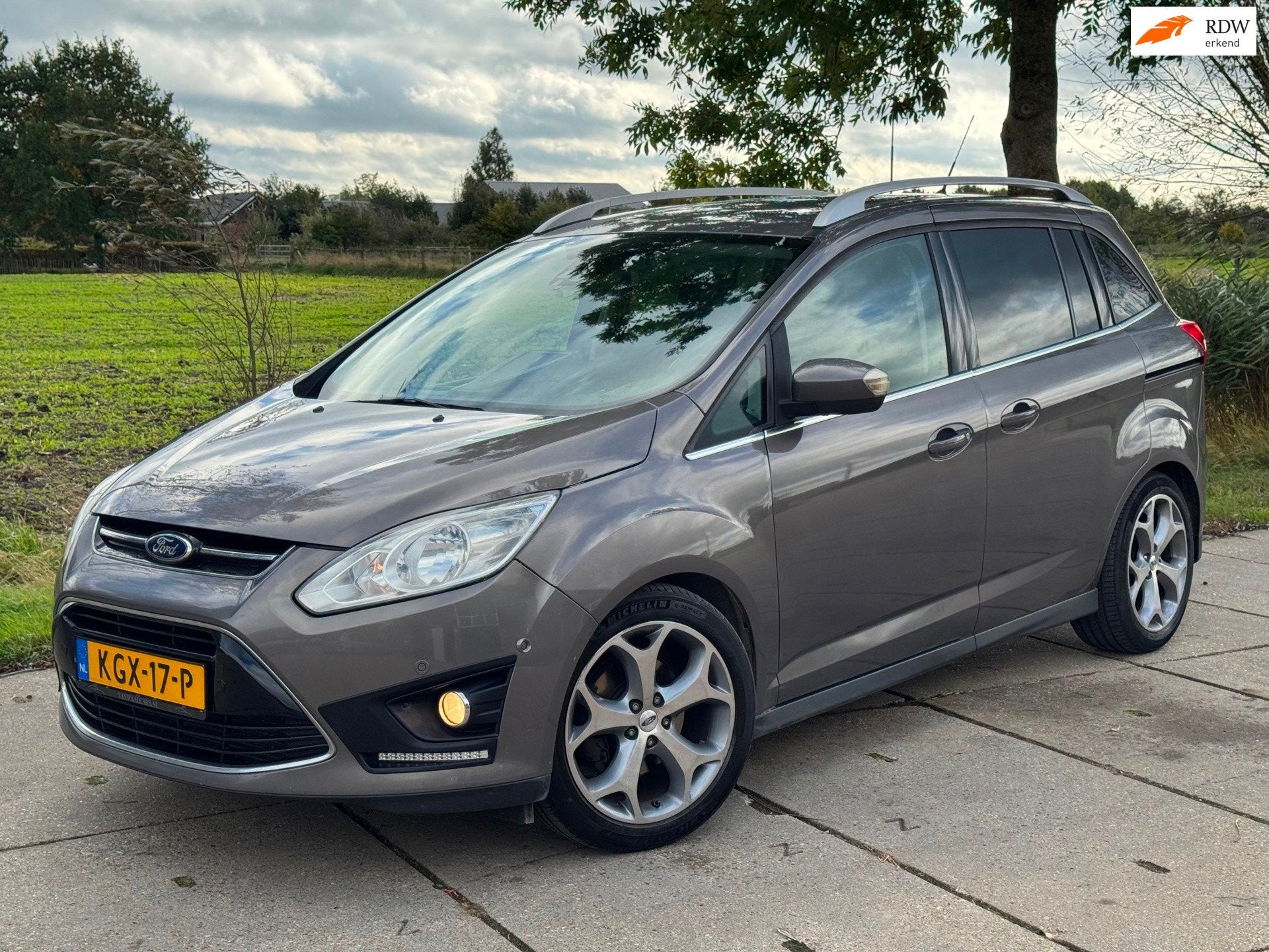 Ford GRAND C-MAX 2.0 TDCi 140PK AUTOMAAT|FULLOPTION, Auto's, Euro 5, Stof, Gebruikt, 4 cilinders