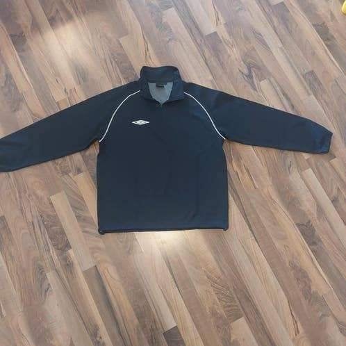 Donker blauwe trui van Umbro, Maat L, nieuwe, Ophalen of Verzenden, Nieuw, Maat 48/50 (M), Blauw