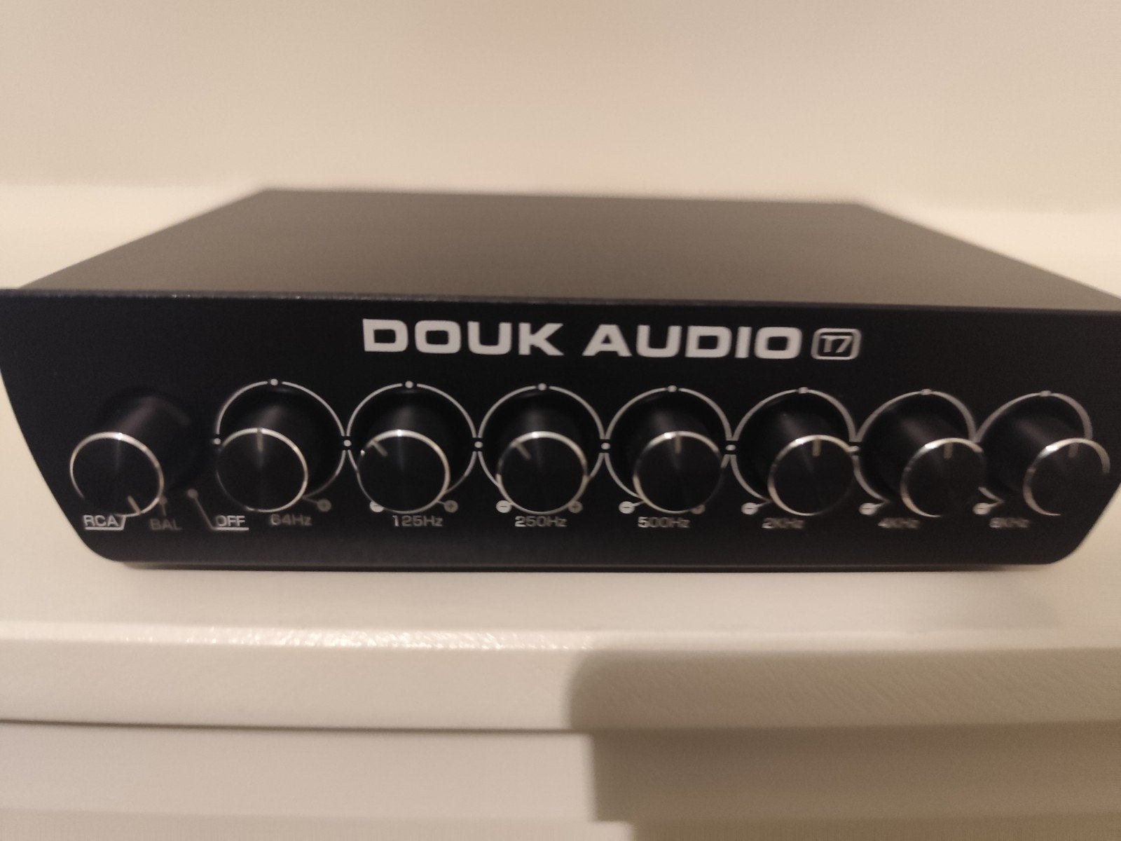 Douk Audio T7  EQ, Ophalen of Verzenden, Zo goed als nieuw
