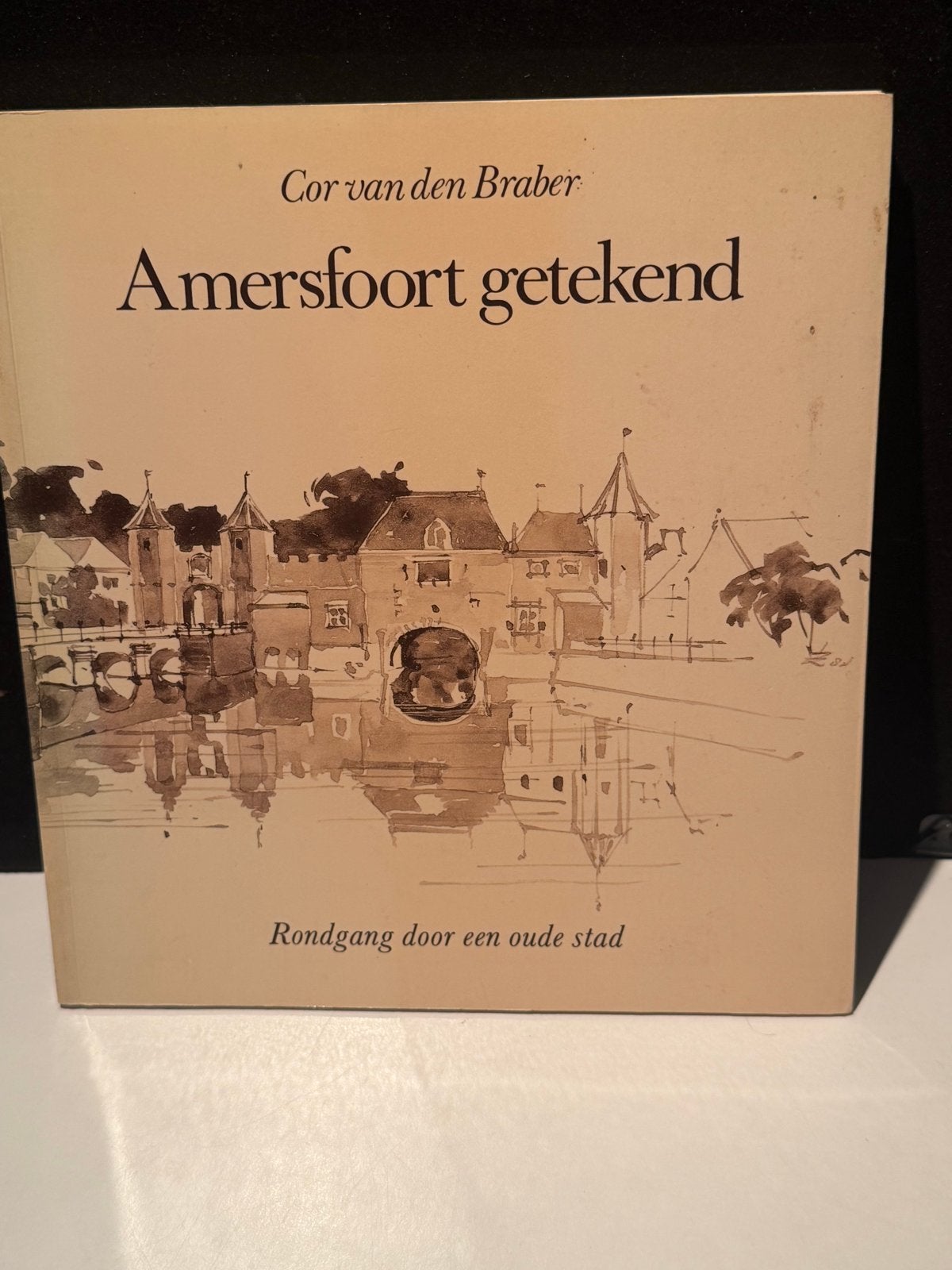 Amersfoort Getekend - Cor van den Braber, Boeken, Ophalen of Verzenden, 20e eeuw of later, Zo goed als nieuw