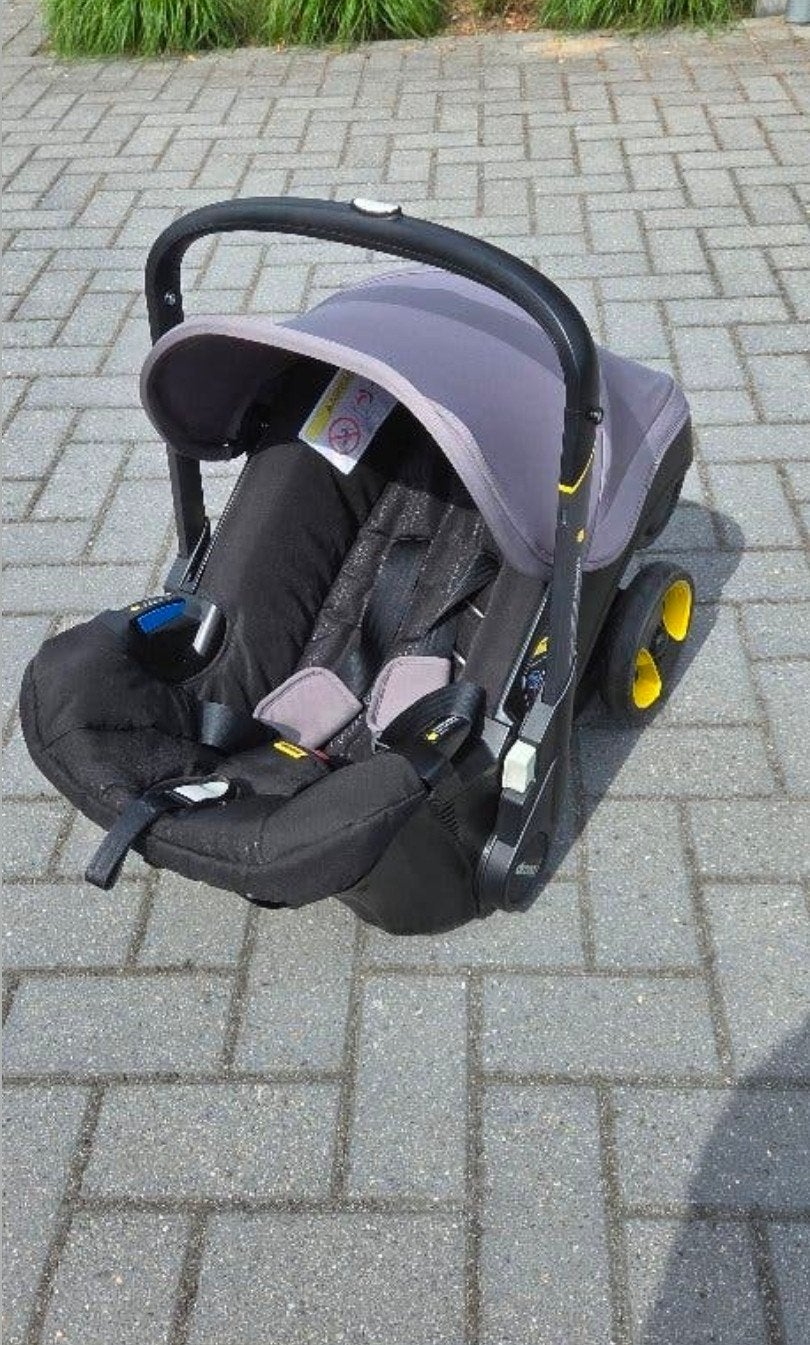 Doona maxi-cosi autostoel met isofix base systeem, Ophalen, Zo goed als nieuw, Isofix, 0 t/m 13 kg