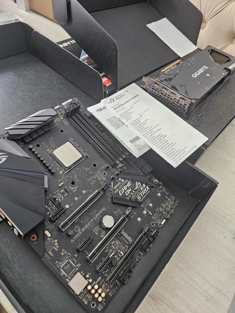 B450f Gaming | Ryzen 5 3600x | Gigabyte RX6600XT, Ophalen, DDR4, AM4, Zo goed als nieuw