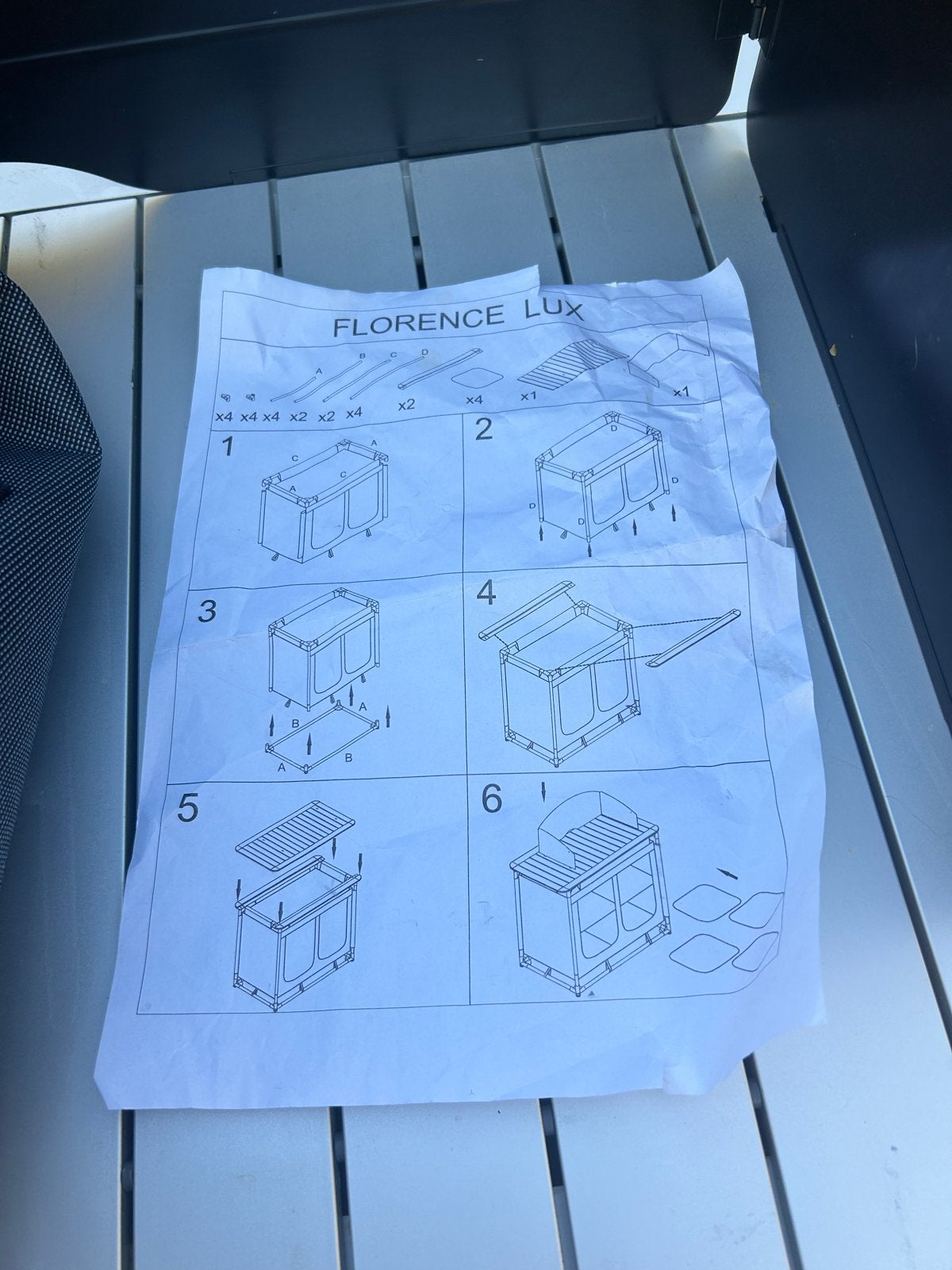 Buitenkeuken / Campingkeuken met kookscherm en schappen, Ophalen, Zo goed als nieuw