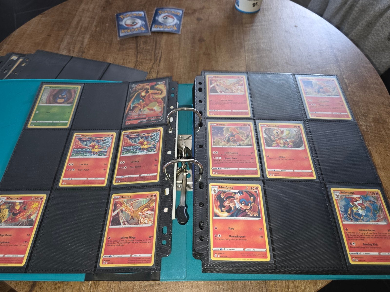 Pokémon Kaarten Verzameling  - V, VMAX, Full Art, Ophalen of Verzenden, Zo goed als nieuw, Meerdere kaarten