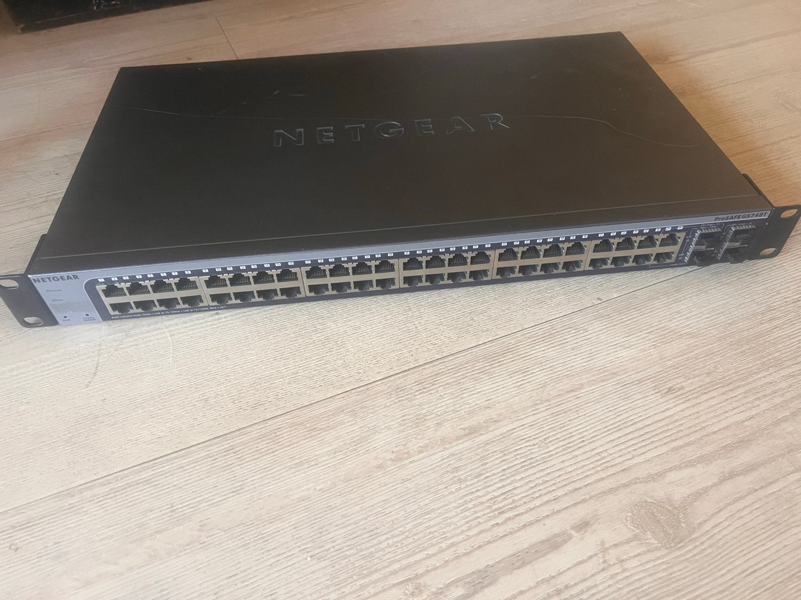 Netgear Prosafe GS748T v5 48-Poort Gigabit Smart Switch, Ophalen of Verzenden, Gebruikt