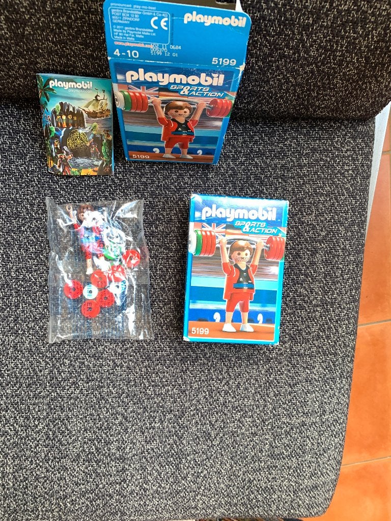 Twee doosjes playmobil sport & action 5199, Ophalen of Verzenden, Zo goed als nieuw, Sports & action, Figuren