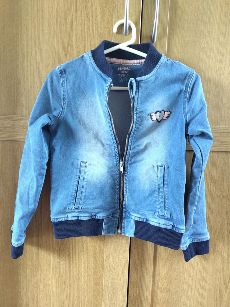 Spijkerjas maat 134-140, Kinderen en Baby's, Kinderkleding | Maat 134, Gebruikt, Meisje, Ophalen of Verzenden, Hema