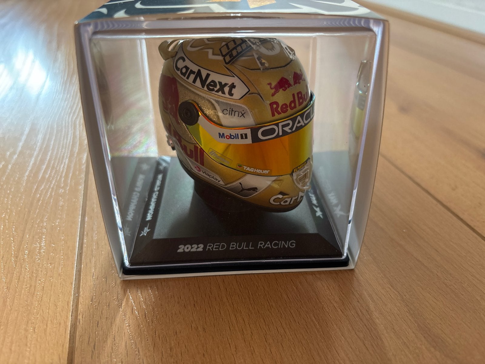 Max Verstappen Wereldkampioen 2022 Schaalhelm 1:4, Ophalen of Verzenden, Nieuw, Formule 1