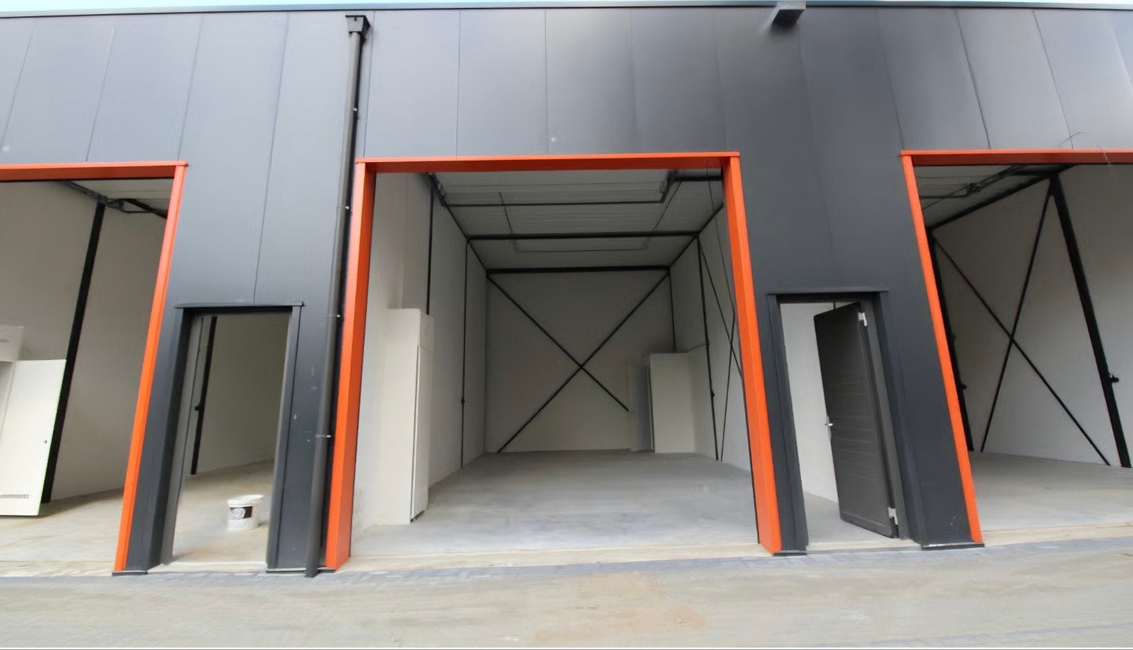 Bedrijfspand in Sprundel, 66 m², Huur, Bedrijfsruimte