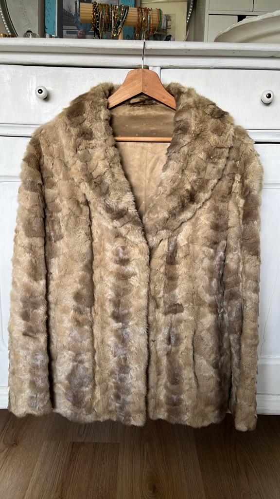 Vintage bontjas maat M, Kleding | Dames, Ophalen of Verzenden, Bruin