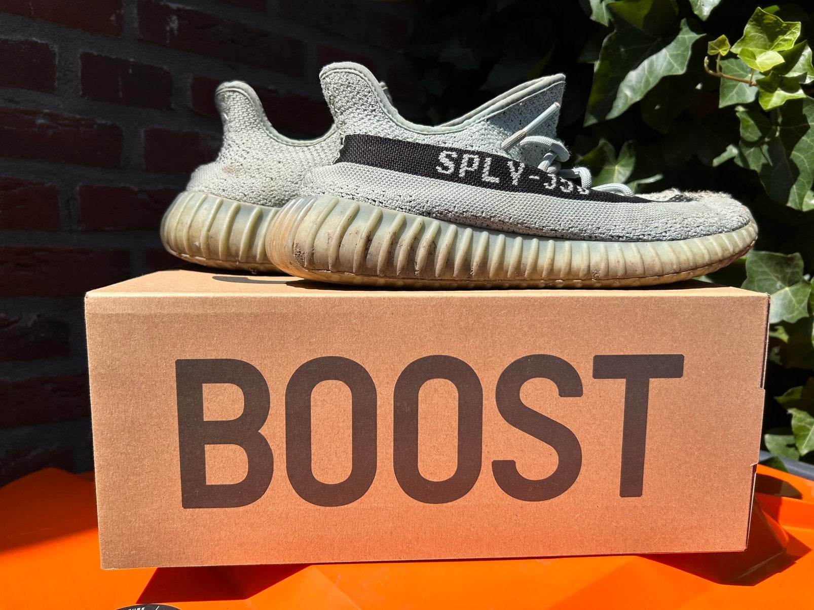 Adidas Yeezy 350 V2, Ophalen, Overige kleuren, Sneakers of Gympen, Gedragen