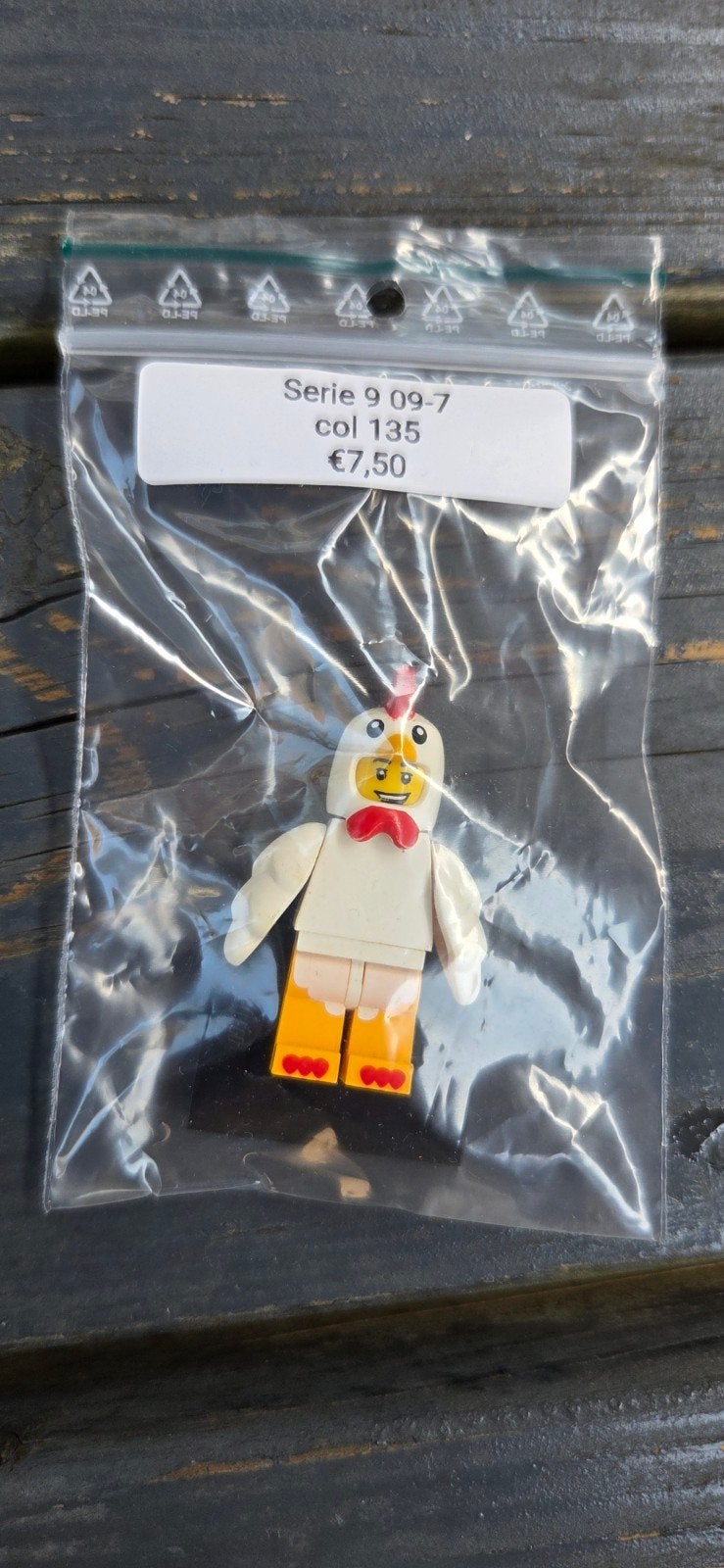 Lego Minifiguur Kip Kostuum Serie 9, Lego, Ophalen of Verzenden, Zo goed als nieuw, Minifiguren serie