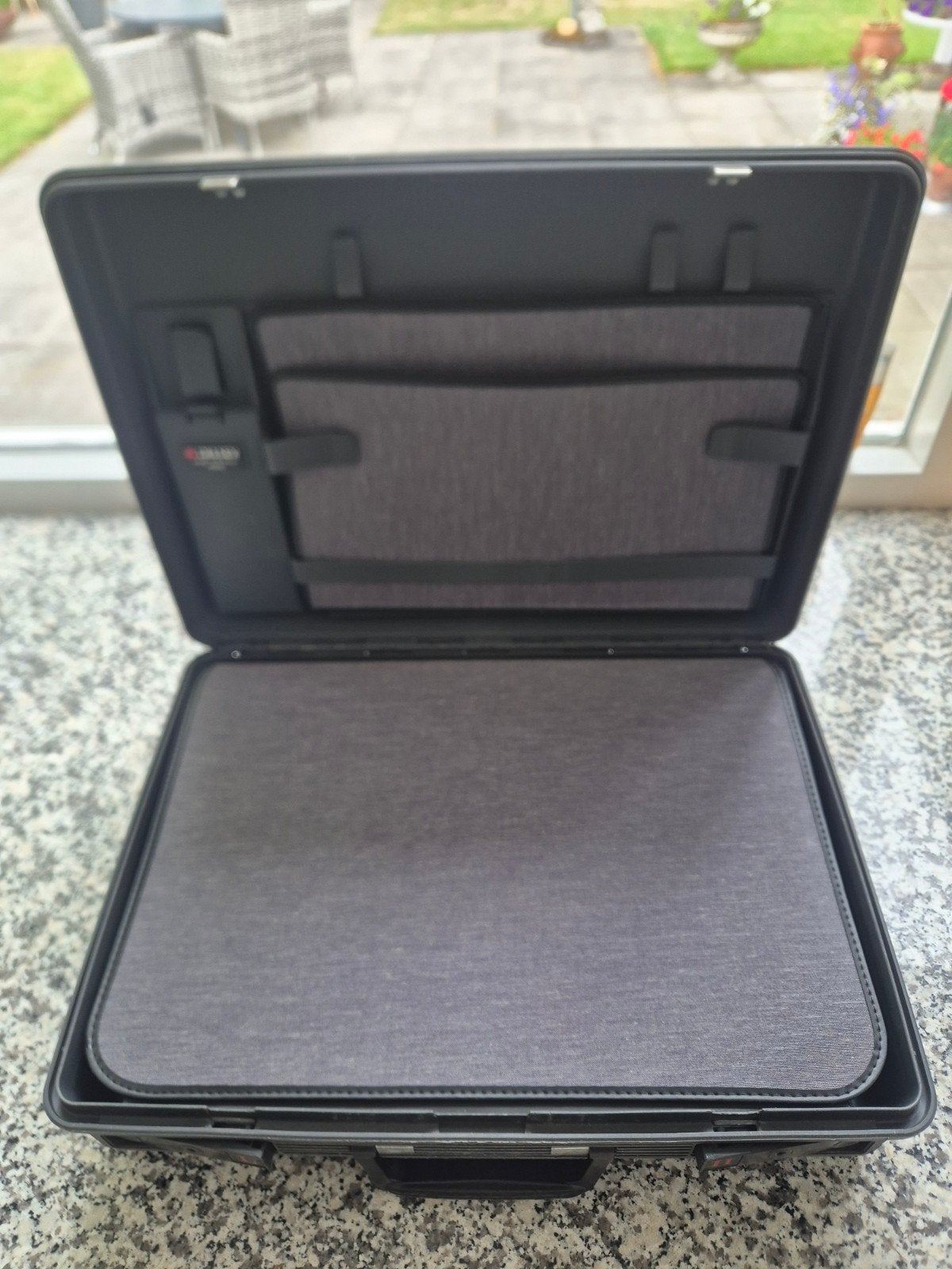 Delsey vintage diplomatenkoffer, Sieraden, Tassen en Uiterlijk, Gebruikt, 50 tot 60 cm, Hard kunststof, Ophalen of Verzenden