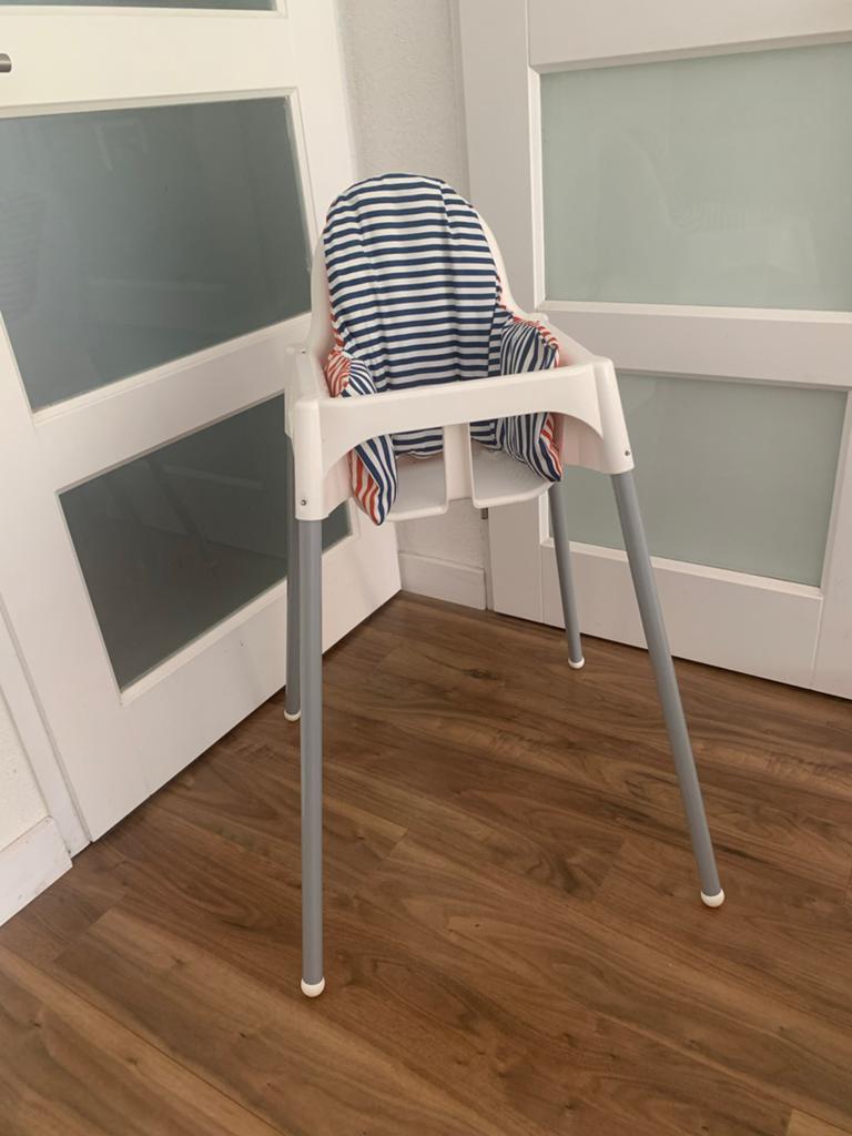 IKEA Antilop kinderstoel met wasbare stoelverkleiner, Kinderen en Baby's, Kinderstoelen, Zo goed als nieuw, Overige typen, Stoelverkleiner