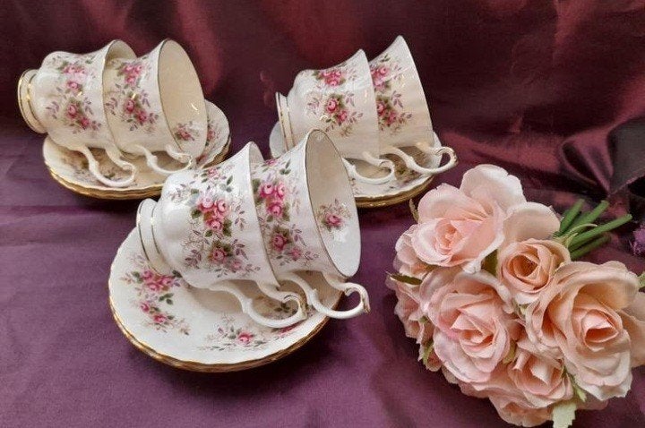 Royal albert lavender rose heren kopjes 15.00 p.s, Antiek en Kunst, Antiek | Servies los, Ophalen of Verzenden