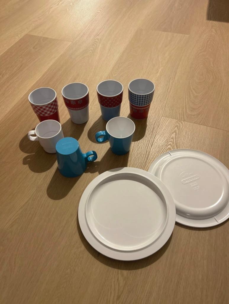 Camping servies oa. Mepal - mokken bekers borden, Ophalen of Verzenden, Zo goed als nieuw