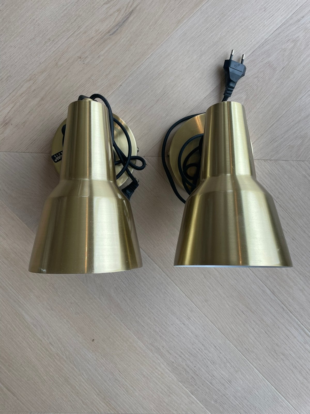 Set van 2 goukleurige wandlampen met schakelaar, Ophalen of Verzenden, Zo goed als nieuw