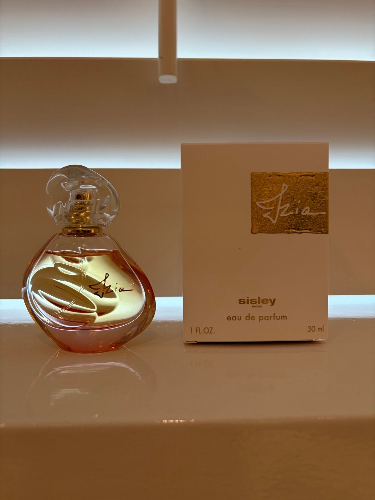 Sisley Izia Eau de Parfum 30 ml, Ophalen of Verzenden, Zo goed als nieuw