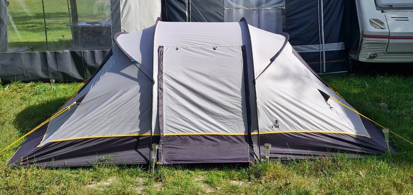 Redwood vis a vis koepeltent, tent 2 persoons, bijzettent, Ophalen, Zo goed als nieuw, Tot en met 2