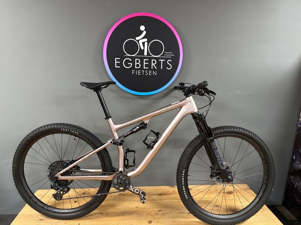Specialized Epic Evo Cmlnredgld/chrm/prl L 2023, Overige merken, Gebruikt, -, - 0
-, NL