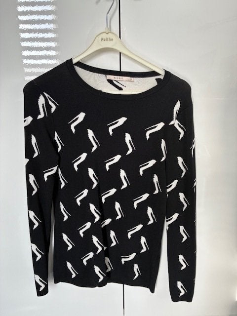 Trui Nikkie. Zwart/wit., Kleding | Dames, Maat 38/40 (M), Zwart, Ophalen of Verzenden, Zo goed als nieuw