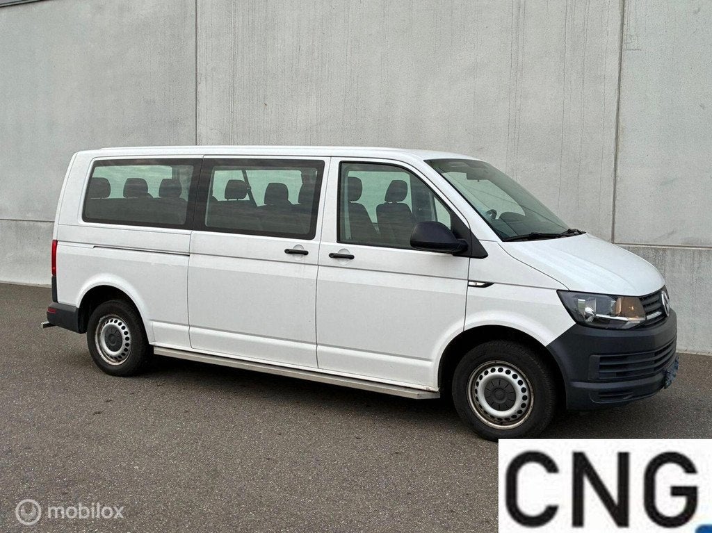 VW Transporter T6 9 PERS CNG/BENZINE € 13999,- +21% BTW, Auto's, Stof, Gebruikt, Euro 6, Wit