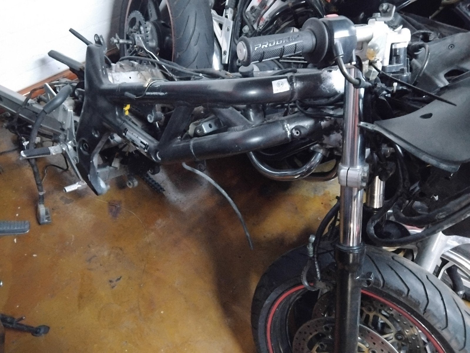 Suzuki SV650 frame met kenteken remschijven wielen voorvork, Motoren, Onbekend, Ophalen of Verzenden, Onbekend, Gebruikt