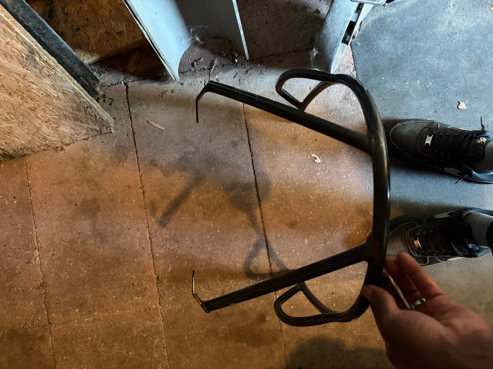 Zwart metalen beugel voor motor of scooter, Ophalen, Gebruikt