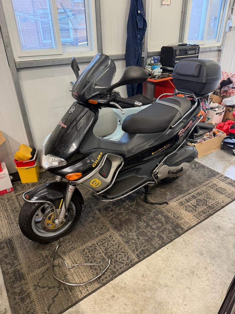 Gilera Runner 180 FXR M08, Fietsen en Brommers, Ophalen, Zo goed als nieuw, Benzine, Overige modellen