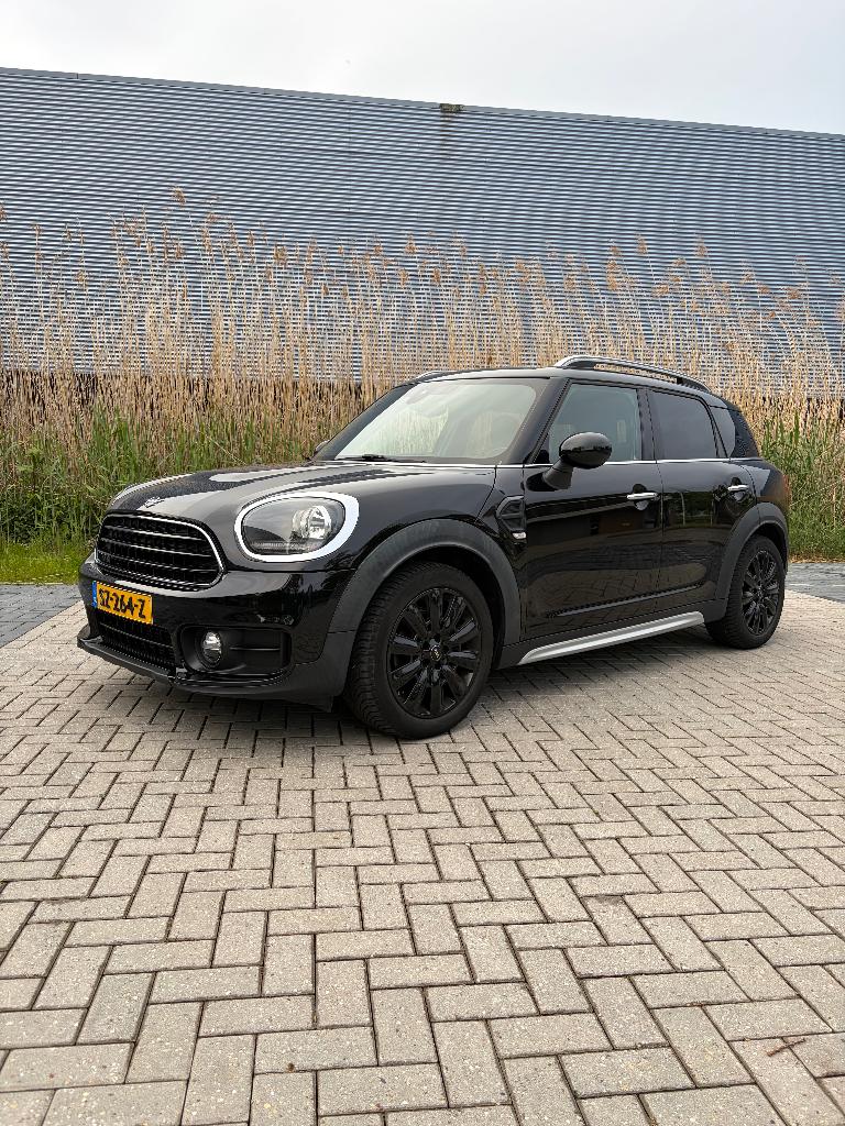 Mini Countryman 1.5 Pepper Automaat 2018 zeer netjes, Auto's, Mini, Countryman, Leder en Stof, Zwart, 75 €/maand