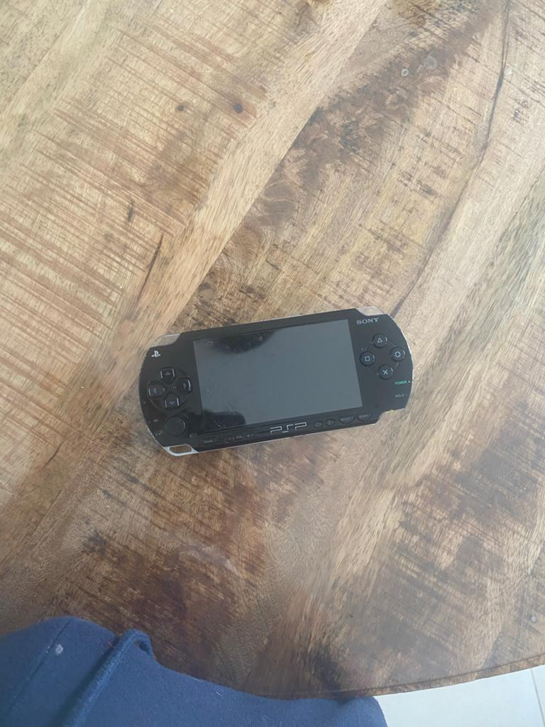 Sony PSP 1004 Zwart - Gebruikt, Spelcomputers en Games, Ophalen of Verzenden, Zo goed als nieuw, Zwart, PSP 3000