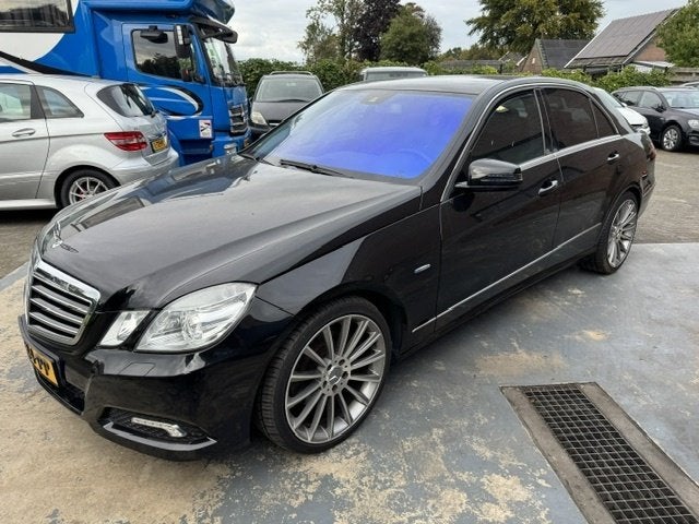 Mercedes-Benz E-Klasse E350 CGI BlueEfficiency Aut.LET OP MO, Auto's, Automaat, Gebruikt, Overige carrosserieën, 2000 kg