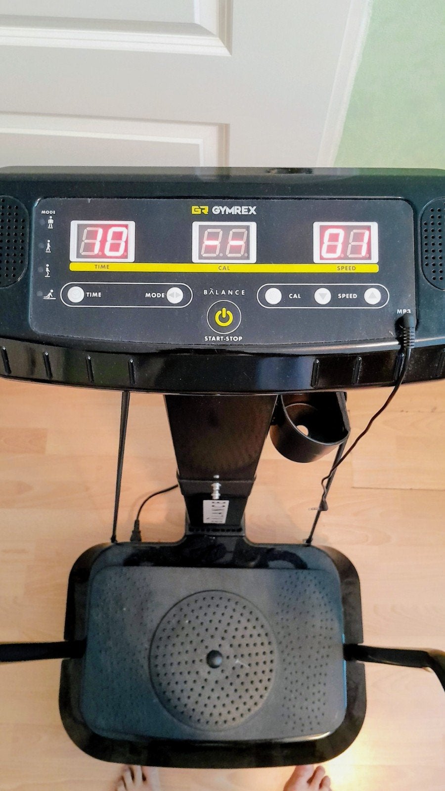 Gymrex Trilplaat - Fitnesstrilapparaat voor Thuis, Sport en Fitness, Fitnessapparatuur, Ophalen, Benen, Trilplaat, Zo goed als nieuw