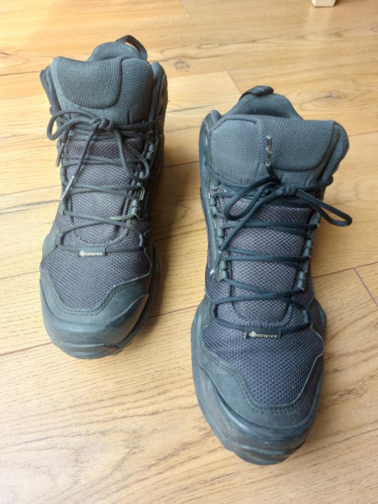 Adidas Terrex AX3 maat 44 (vallen als 43, Ophalen of Verzenden, Zo goed als nieuw, Schoenen