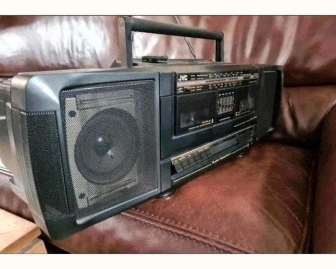 JVC PC-W100 is een vintage draagbare stereocassettespeler en, Audio, Tv en Foto, Ophalen of Verzenden