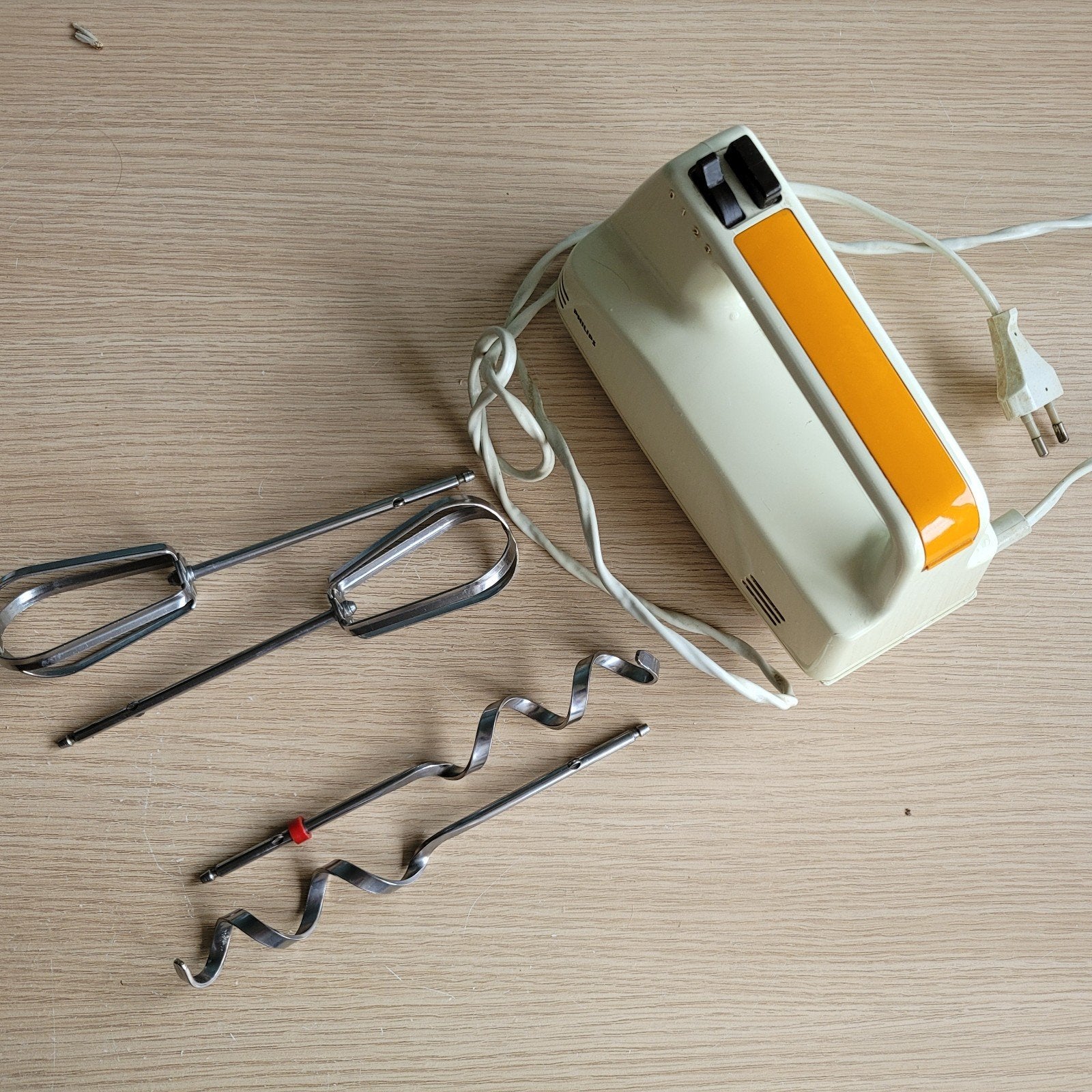 Vintage Philips Mixer - Handmixer met kloppers en deeghaken, Minder dan 1 liter, Ophalen of Verzenden, Gebruikt, 3 snelheden of meer