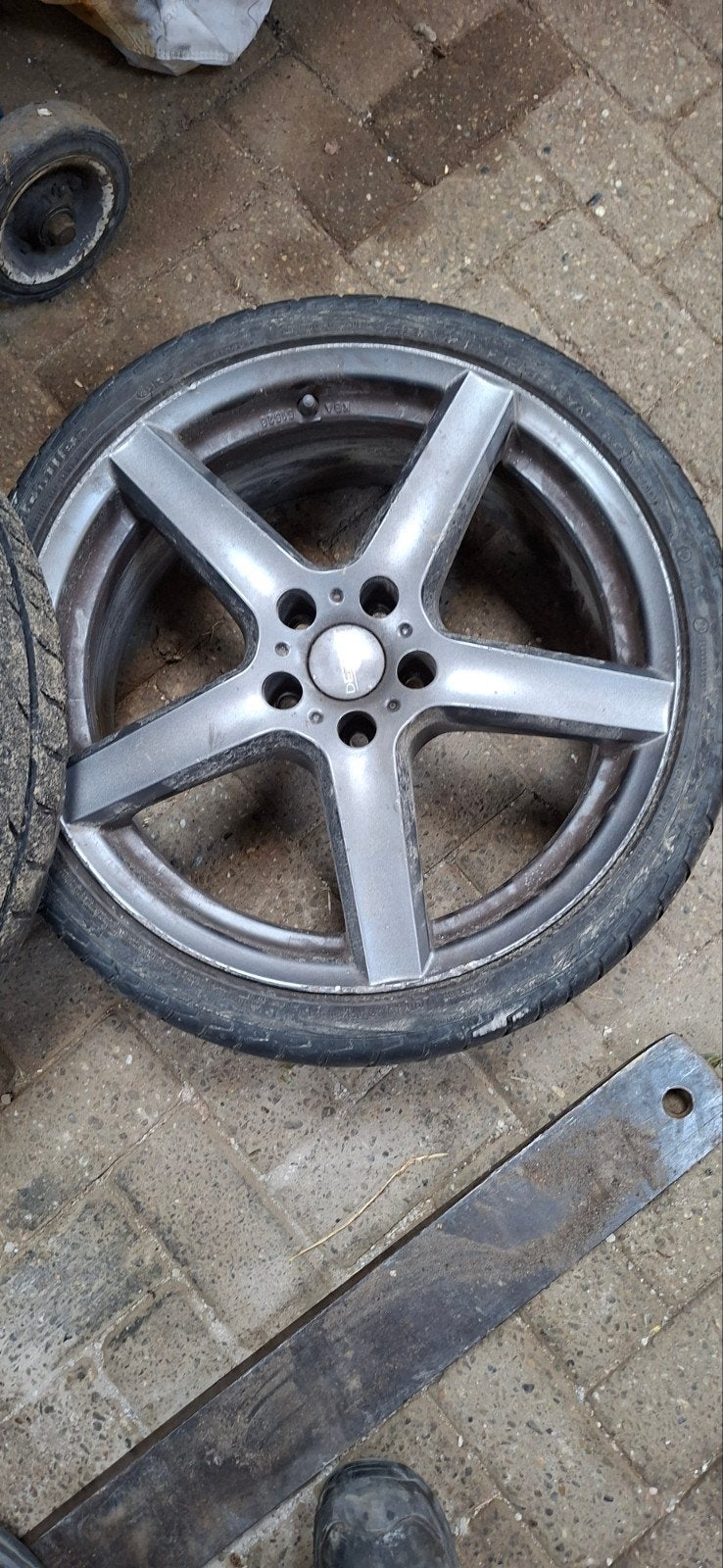 Dezzent velgen met banden, Auto-onderdelen, Ophalen, 17 inch, Zomerbanden