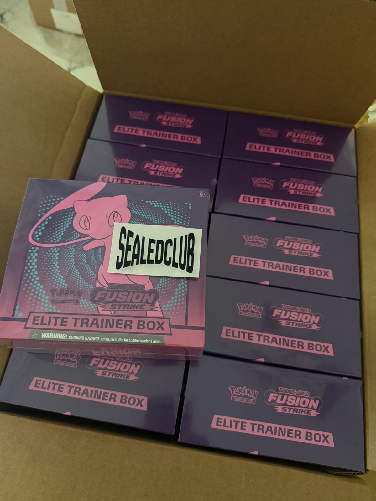Fusion strike elite trainer box, Ophalen of Verzenden, Zo goed als nieuw