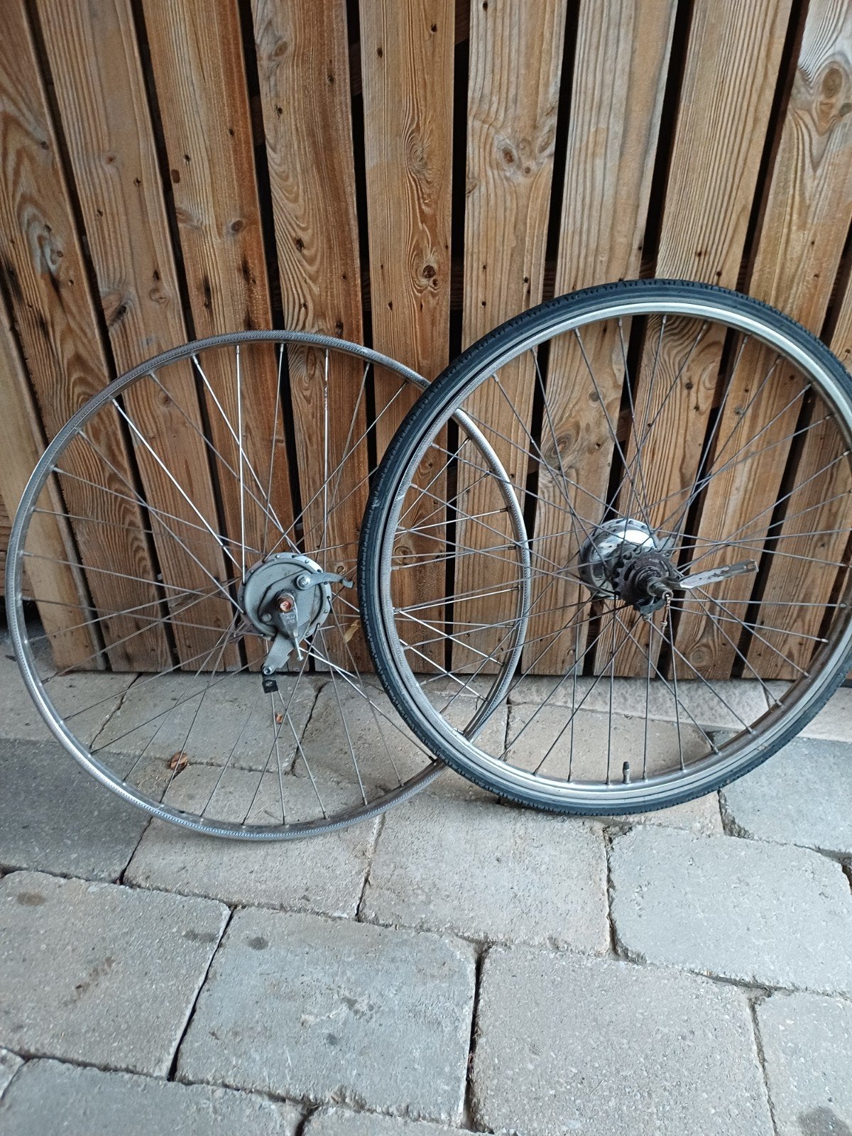 2 achterwiel velgen met schakelnaaf en trommelrem stalen vel, Fietsen en Brommers, Fietsonderdelen, Ophalen