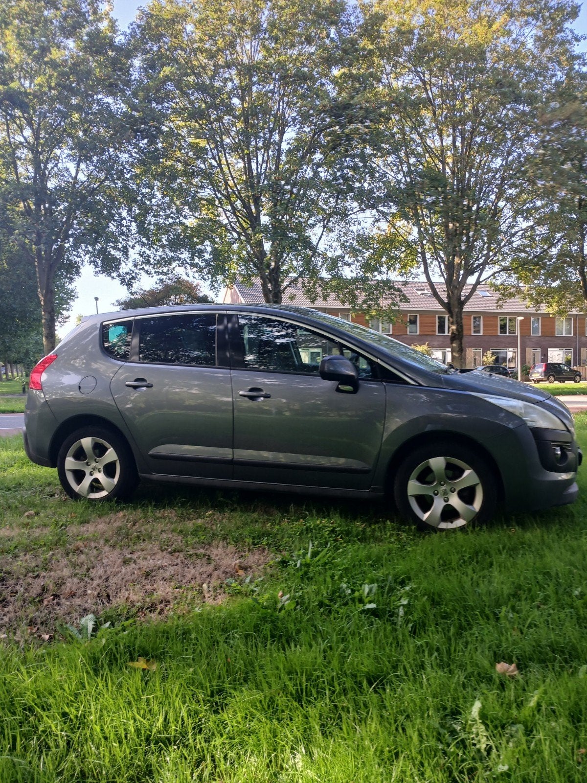 Peugeot 3008 1.6 VTI 2011 Grijs, Auto's, Voorwielaandrijving, 1374 kg, 4 cilinders, 75 €/maand