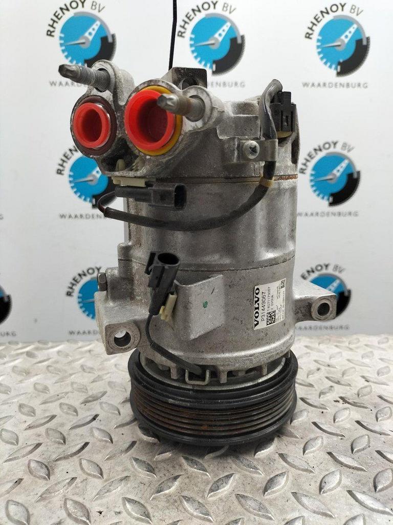 VOLVO V60 AIRCO COMPRESSOR / AIRCOPOMP 2018, Auto-onderdelen, Airco en Verwarming, Ophalen of Verzenden, Gebruikt, Stiba lid